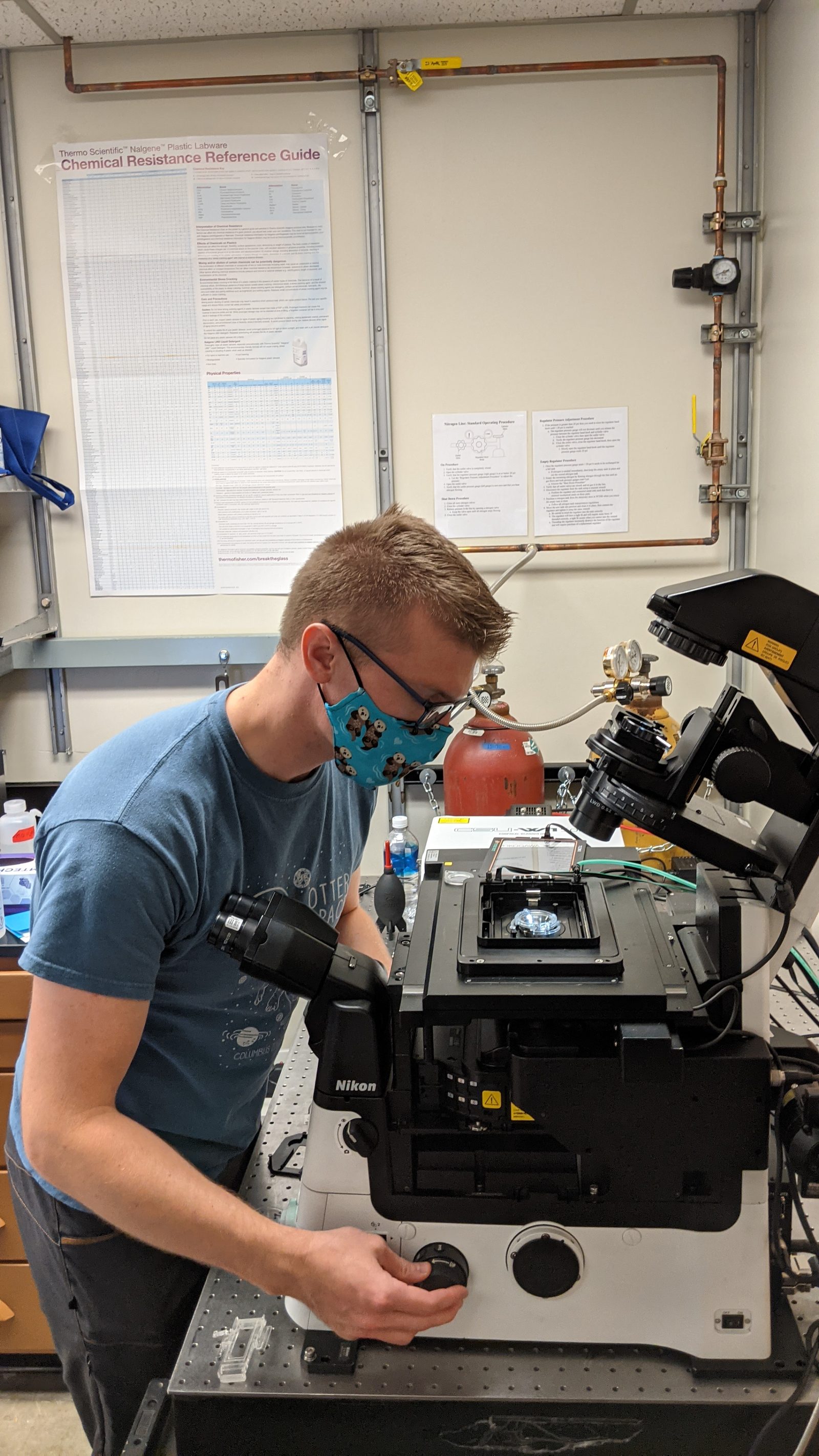 Kevin Scrudders at the spinning disc confocal