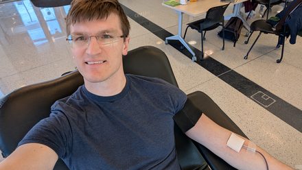 Kevin Scrudders at his 40th blood donation, marking his 5th gallon